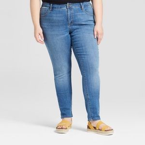 ❗️SALE❗️Universal Thread Plus Size Skinny Jeans